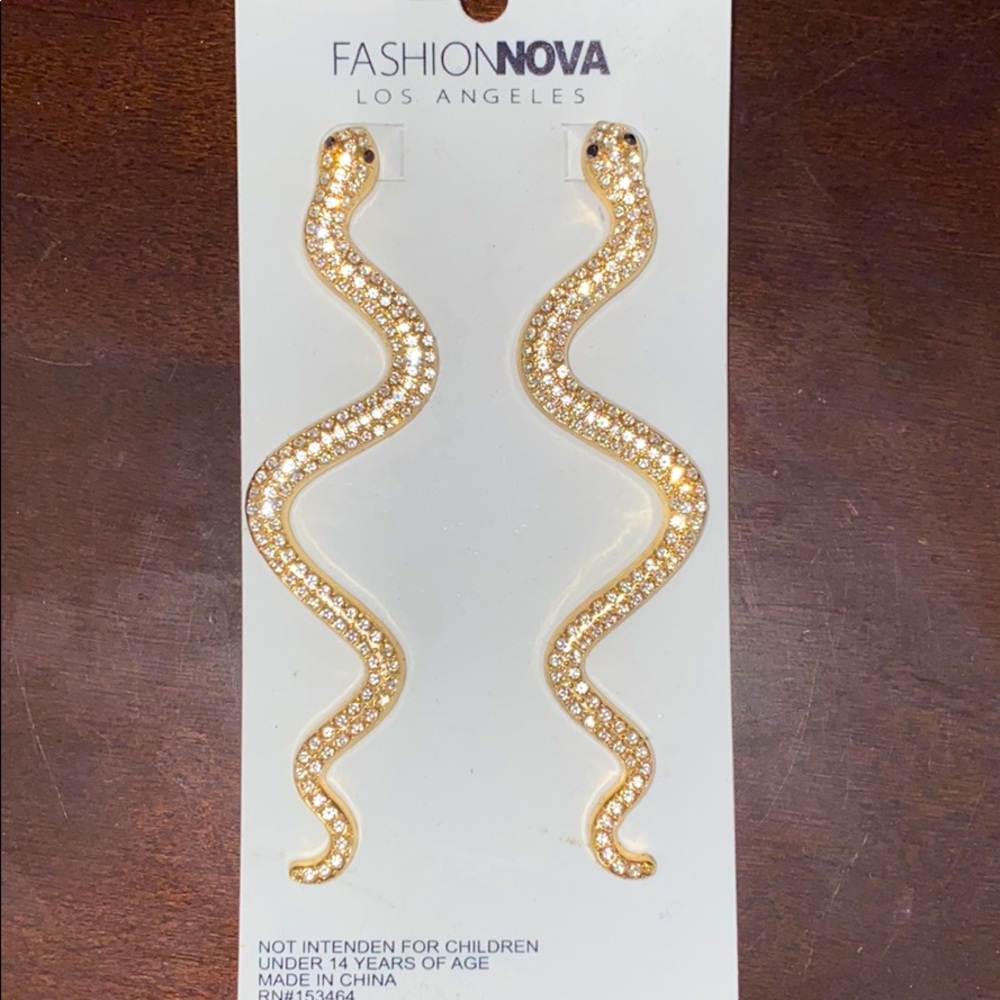 Fashion Nova snake earrings